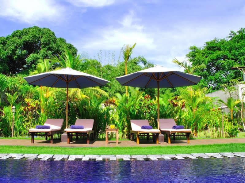 M Two Villas Seminyak Luaran gambar