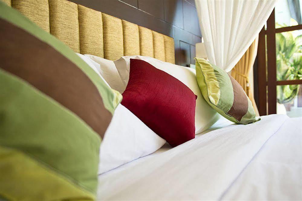 M Two Villas Seminyak Luaran gambar